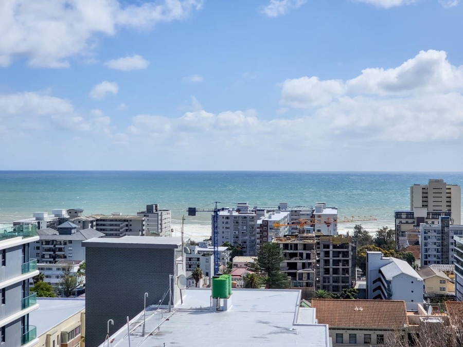 To Let 4 Bedroom Property for Rent in Sea Point Western Cape
